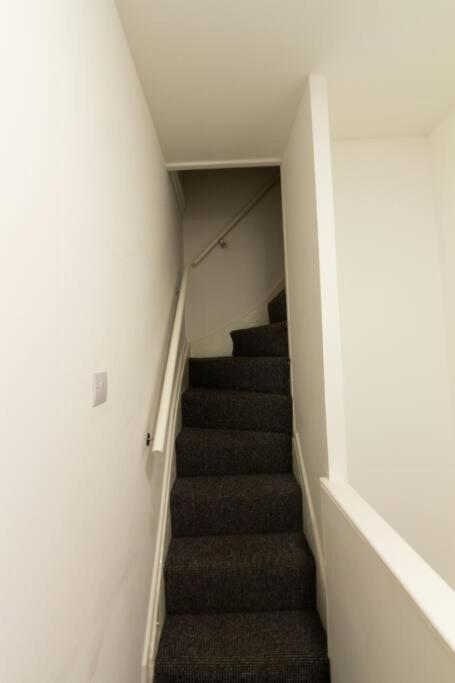 5 - Refurbished In A Shared House Apartment