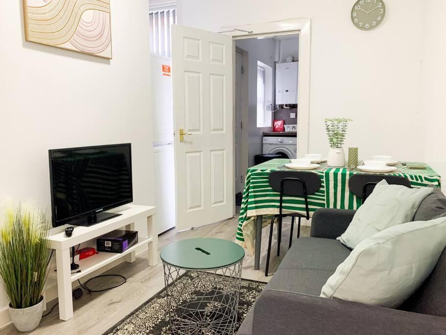 5 - Refurbished In A Shared House Sheffield